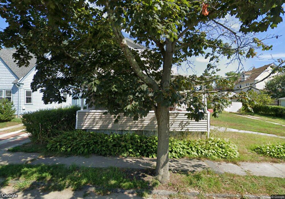 117 Bay View Ave, Providence, RI 02905 - photo 1