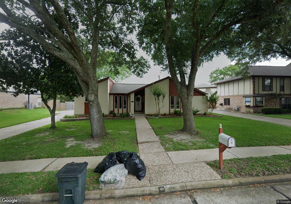 1814 Eagles Cove, Friendswood, TX 77546 - photo 1