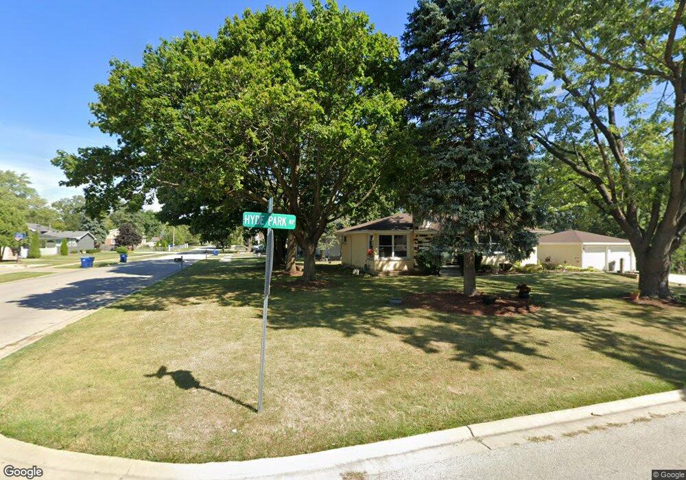 509 N Frolic Ave, Waukegan, IL 60085 - photo 1