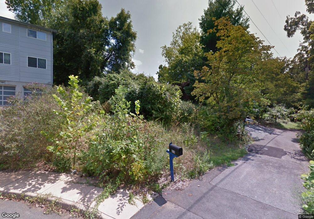 848 Saint Charles Ave, Charlottesville, VA 22902 - photo 1