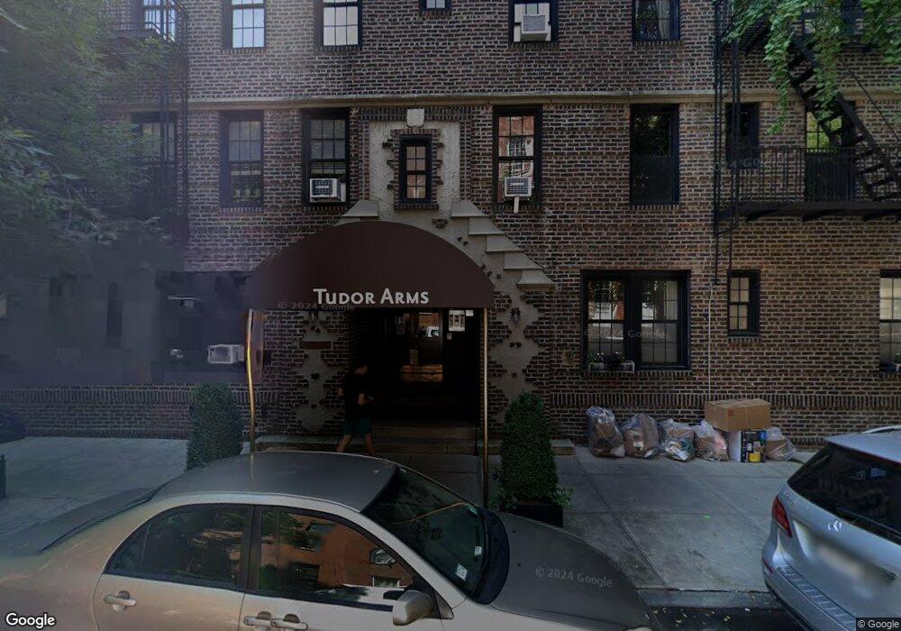 270 W 11th St unit H, New York, NY 10014 - photo 1