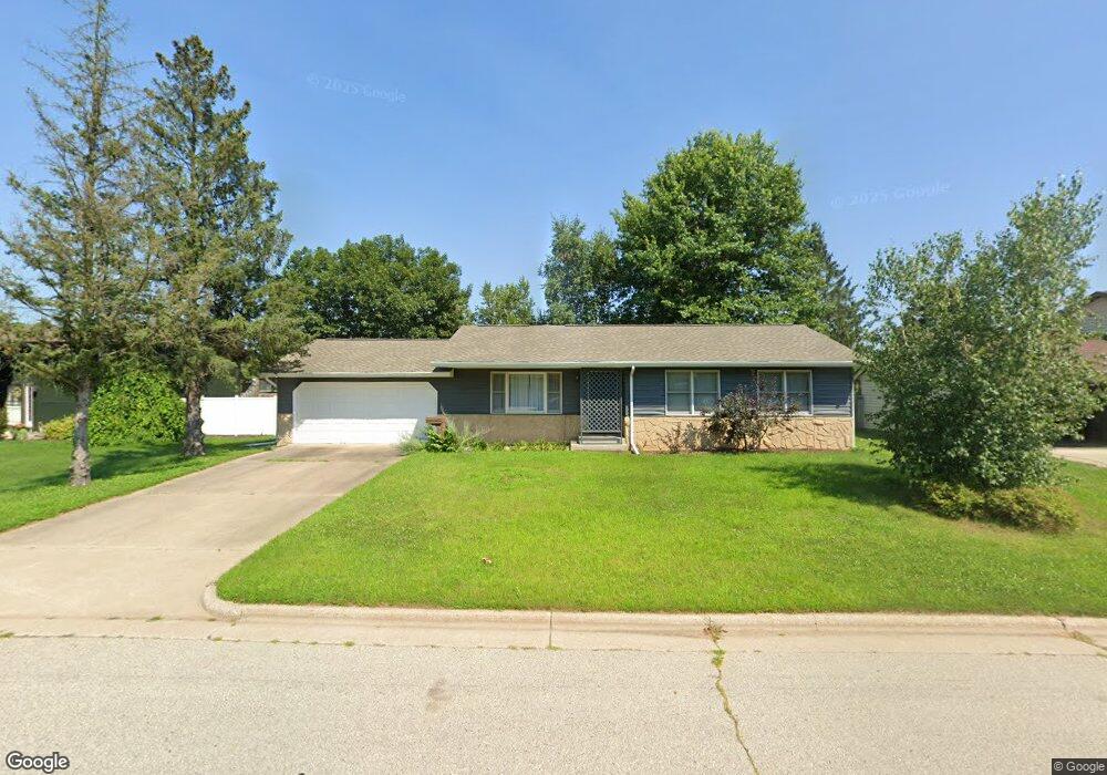 1305 Juniper St, La Crescent, MN 55947 - photo 1