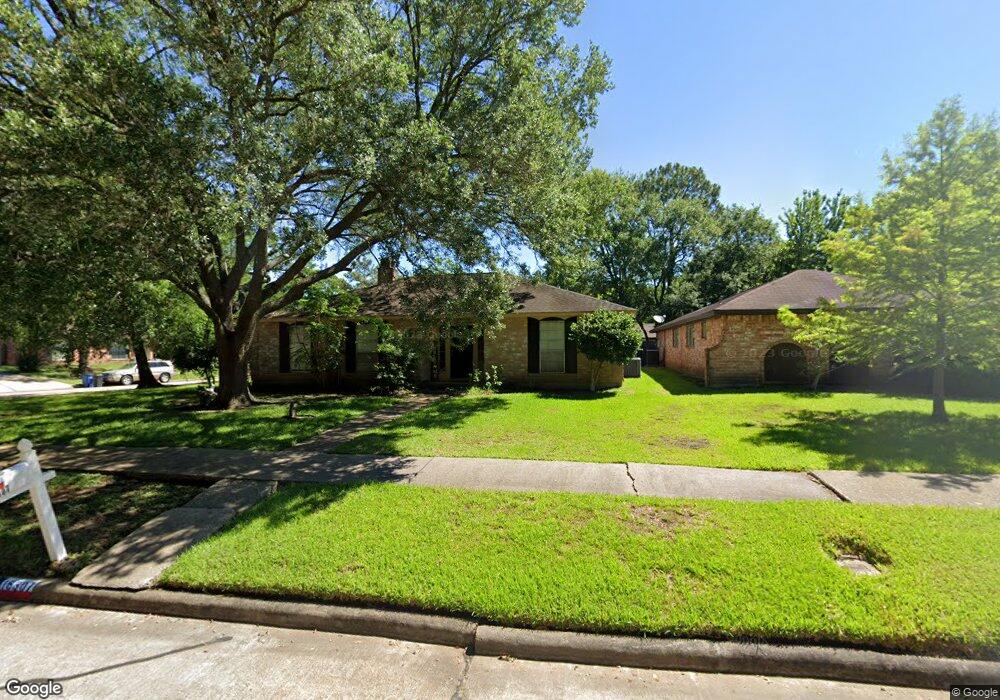 16307 Forest Bend Ave, Friendswood, TX 77546 - photo 1