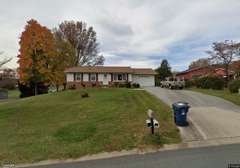 320 Kingston Cir, Sykesville, MD 21784 - photo 1