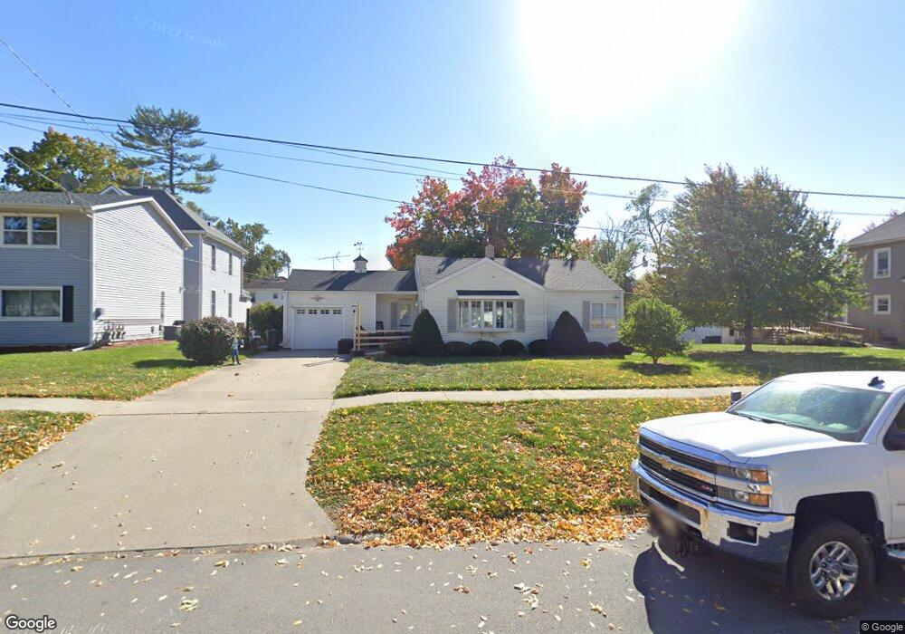 607 N 6th Ave E, Newton, IA 50208 - photo 1