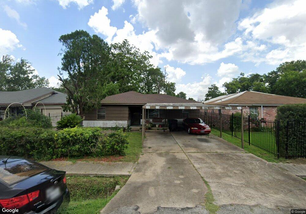 3427 Love St, Houston, TX 77026 - photo 1
