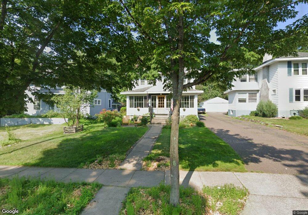 1915 Vermilion Rd, Duluth, MN 55803 - photo 1