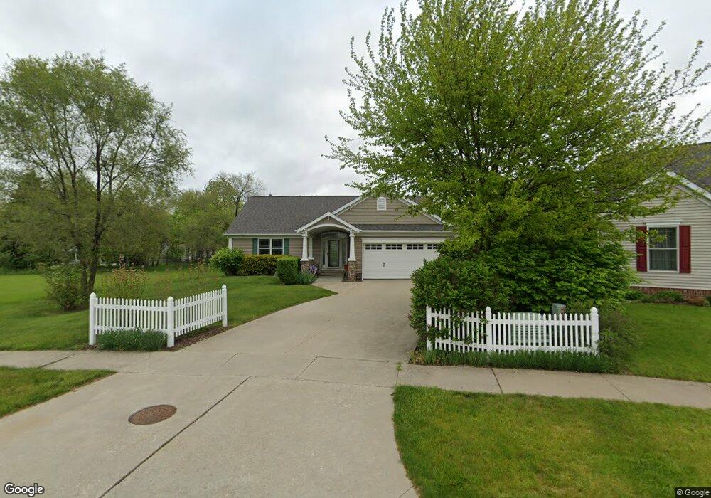 162 Beacon Point Pkwy unit B, Flushing, MI 48433 - photo 1