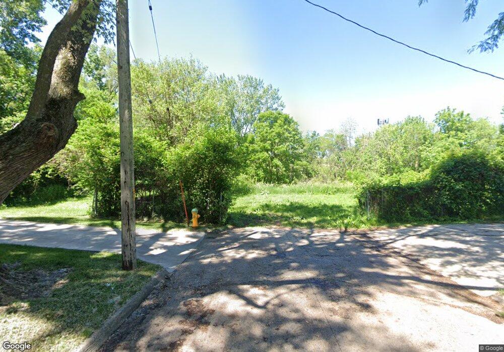 1926 Frazier Ave, Des Moines, IA 50315 - photo 1