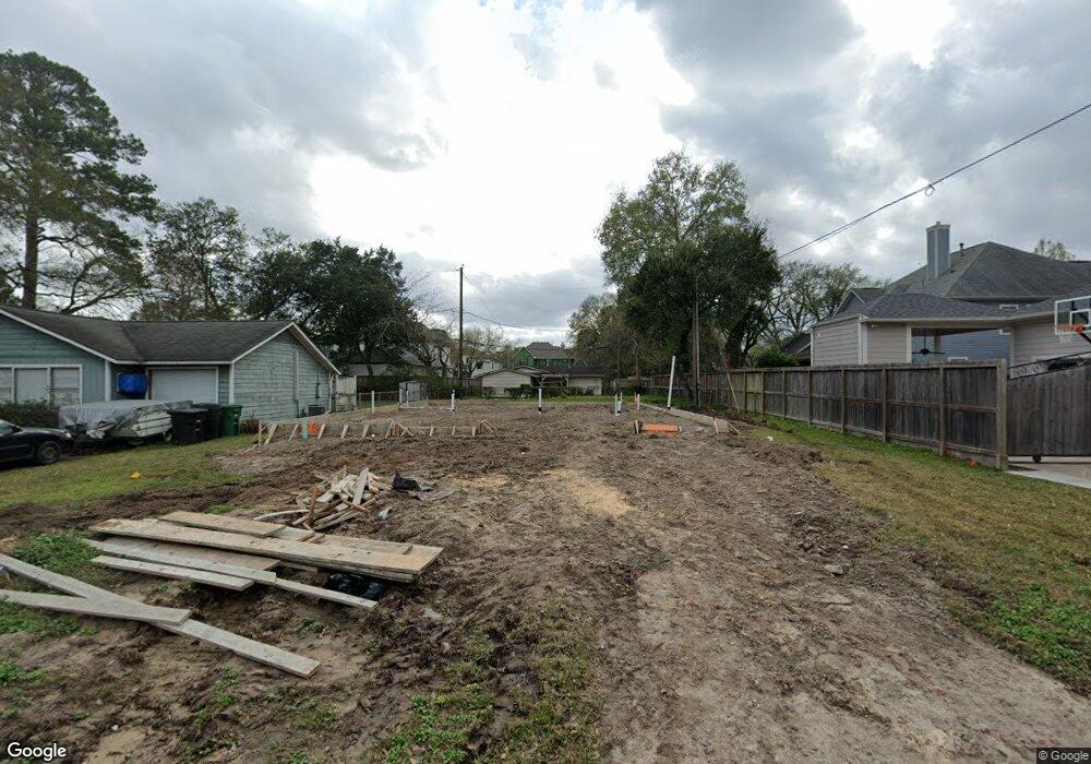 1527 Richelieu Ln, Houston, TX 77018 - photo 1