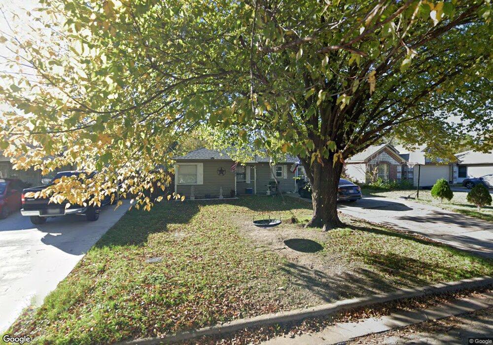 525 Chickasaw Trace, Grand Prairie, TX 75051 - photo 1