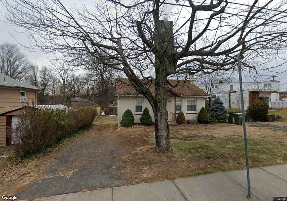 519 Plainfield Rd, Edison, NJ 08820 - photo 1