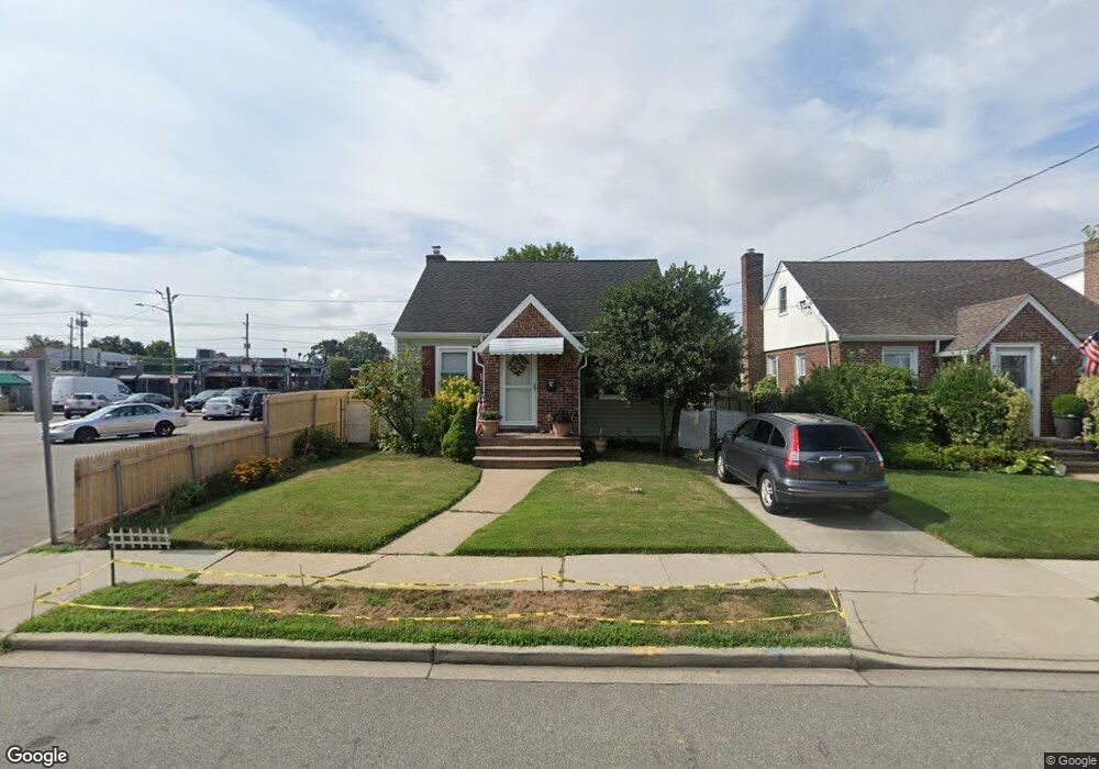 14 Court St, Elmont, NY 11003 - photo 1