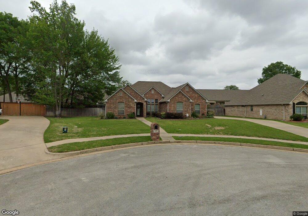 810 810 Marquette Ln, Tyler, TX 75703 - photo 1