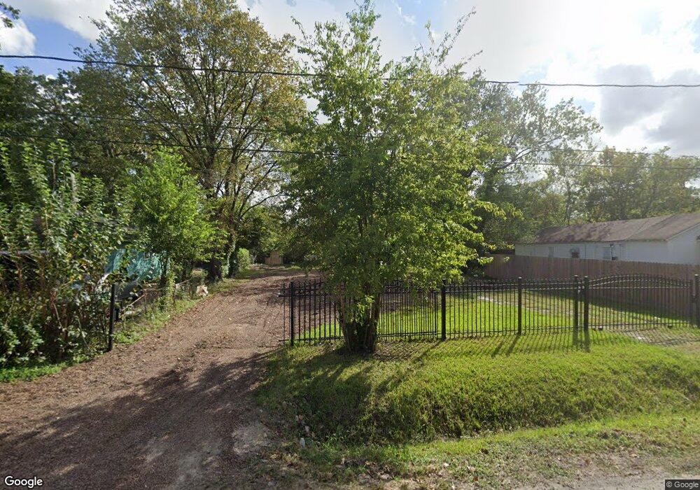 6918 W Knoll St, Houston, TX 77028 - photo 1