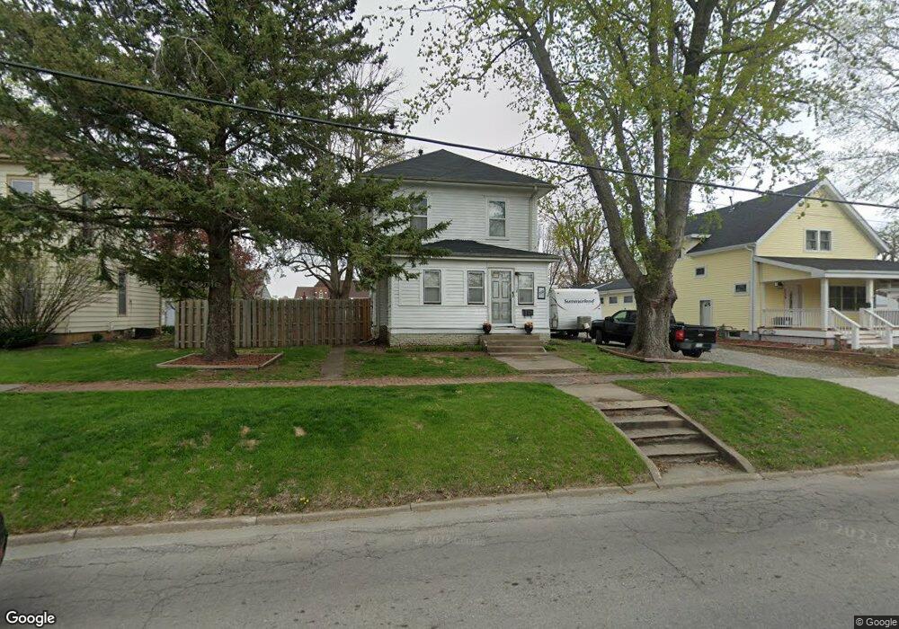 510 E 4th St S, Newton, IA 50208 - photo 1