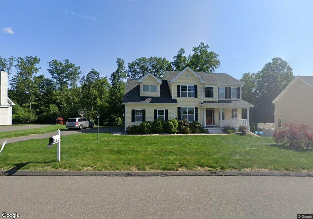 10 Fox Run Ln, Seymour, CT 06483 - photo 1