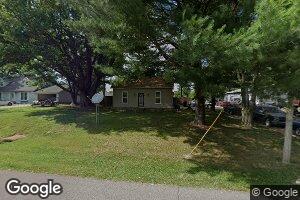 602 W 8th St, Grandview, IN 47615