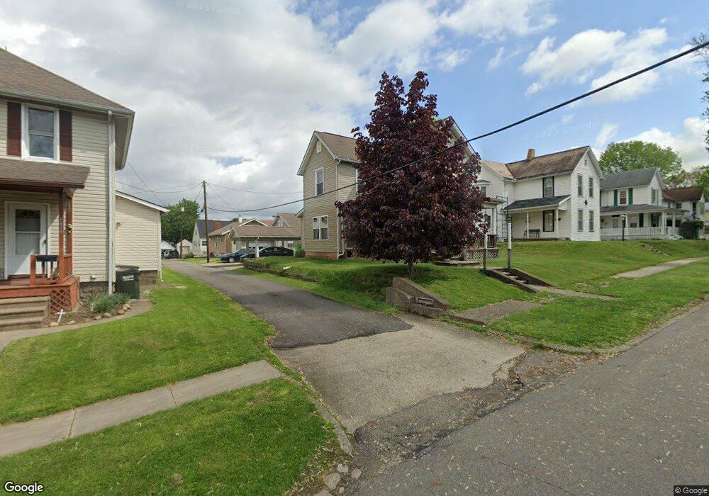 1226 Vine St, Coshocton, OH 43812 - photo 1