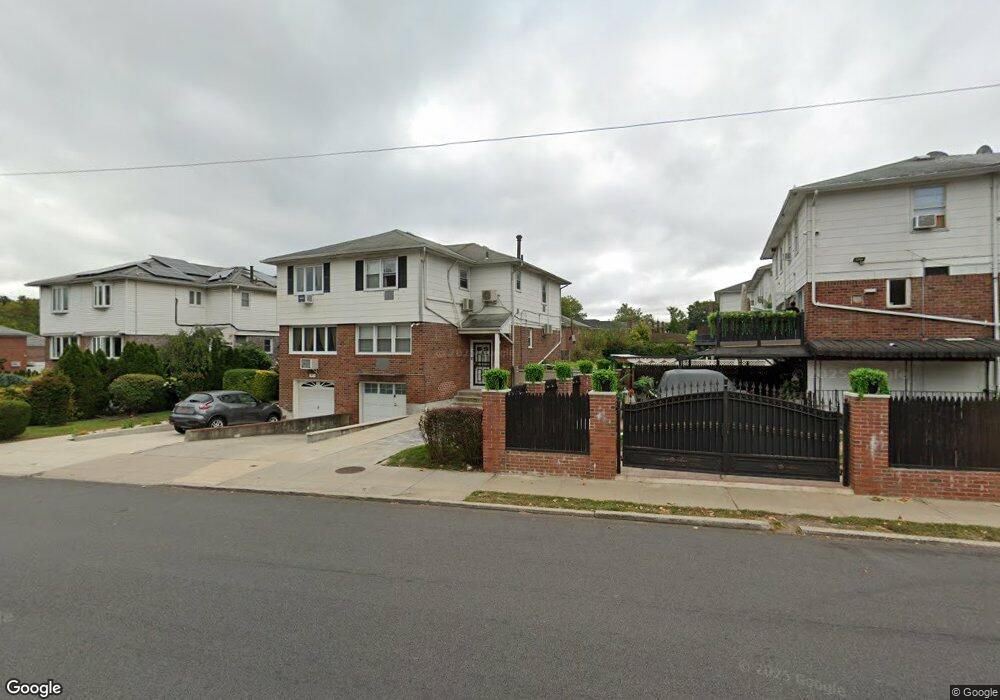 19912 Cross Island Pkwy, Whitestone, NY 11357 - photo 1