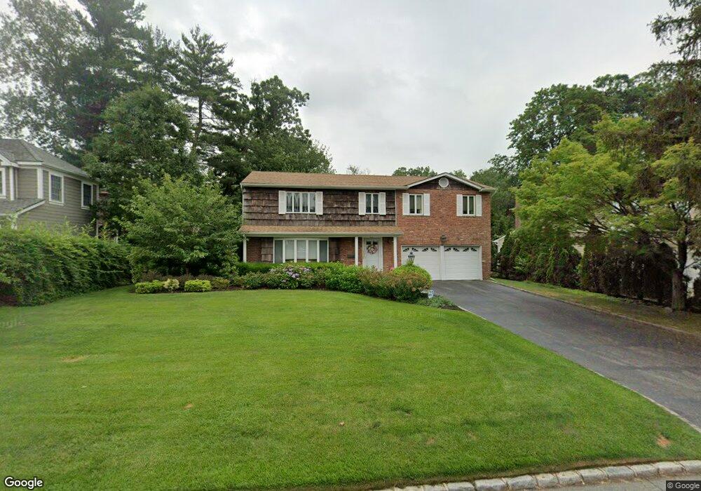 40 Colony Ln, Manhasset, NY 11030 - photo 1