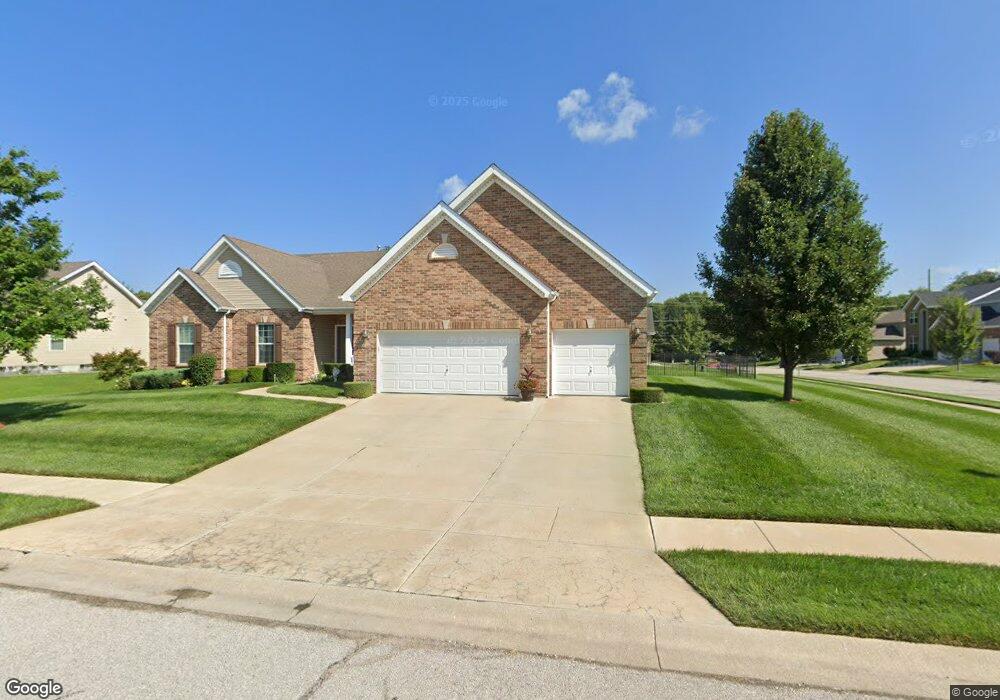 1001 Crooked Stick Dr, Caseyville, IL 62232 - photo 1