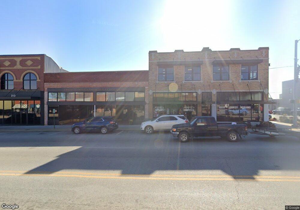 317 W Main St, Henryetta, OK 74437 - photo 1