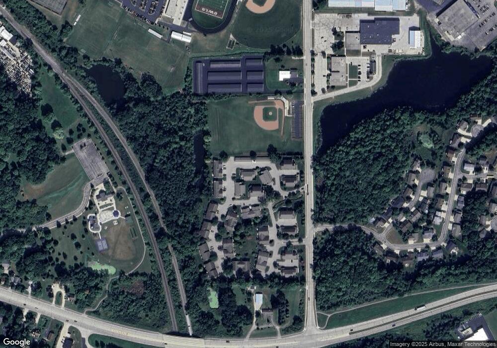 429 Slinger Rd unit T2, Slinger, WI 53086 - photo 1