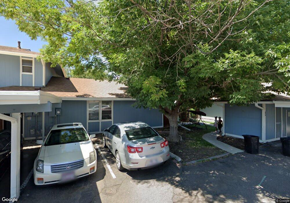 241 S Newark Cir, Aurora, CO 80012 - photo 1