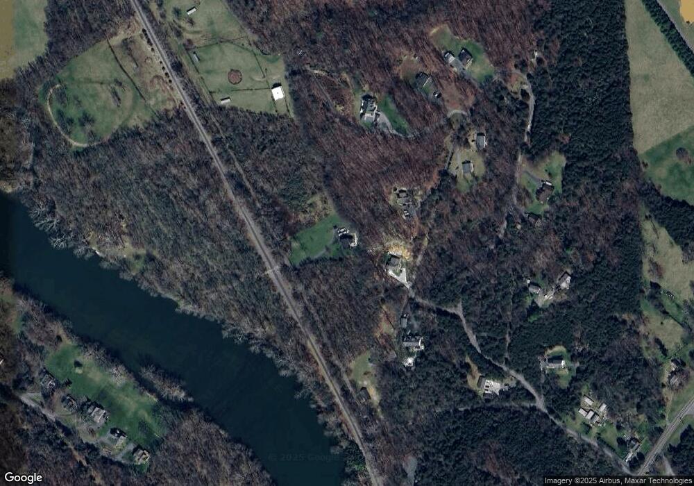 372 Layne Dr, Front Royal, VA 22630 - photo 1