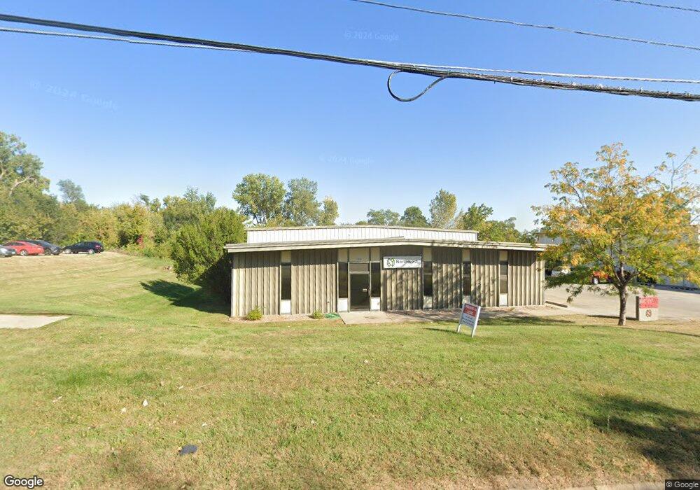 3509 J St SW, Cedar Rapids, IA 52404 - photo 1
