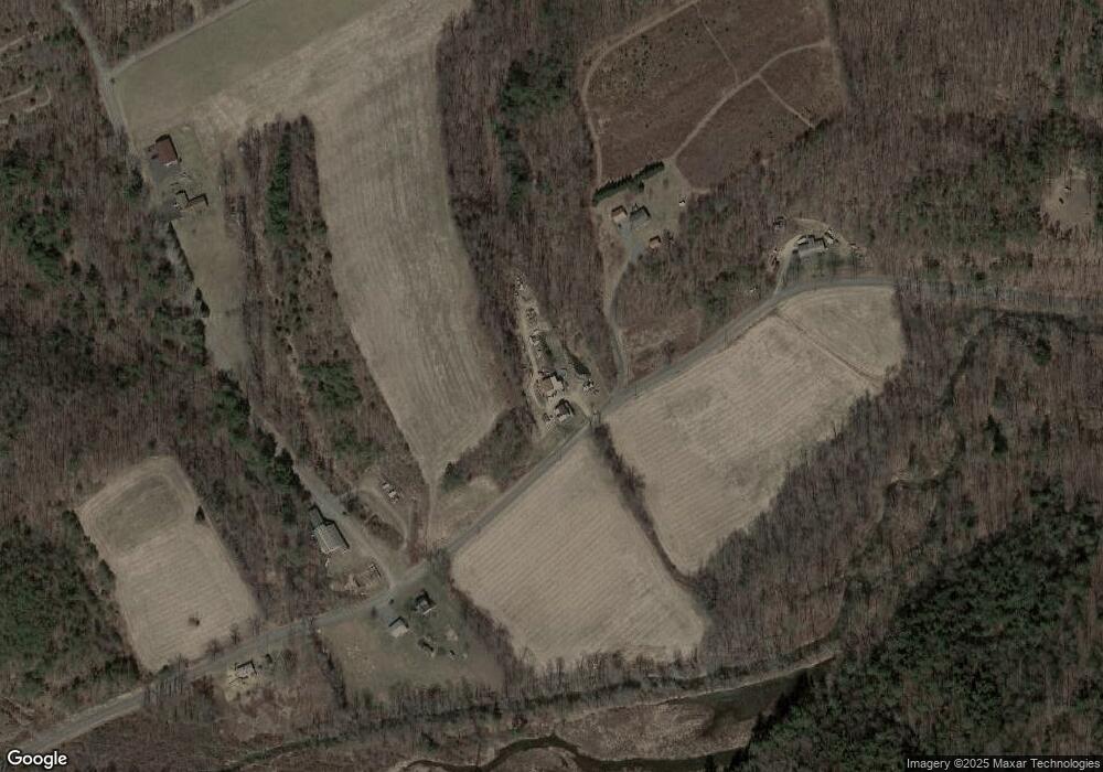 712 Royer Rd, New Bloomfield, PA 17068 - photo 1