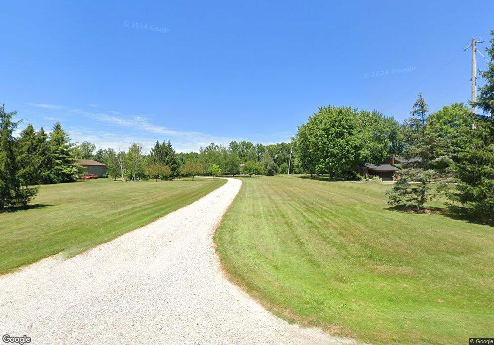 8683 Henderson Rd, Diamond, OH 44412 - photo 1