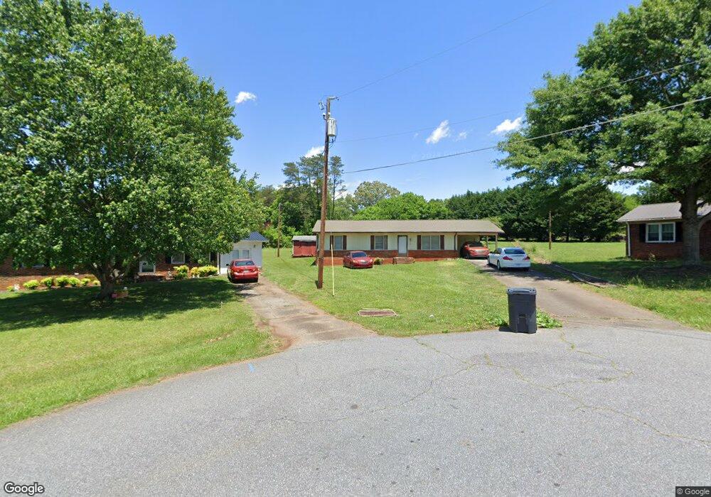 114 Lois Ct, Statesville, NC 28625 - photo 1