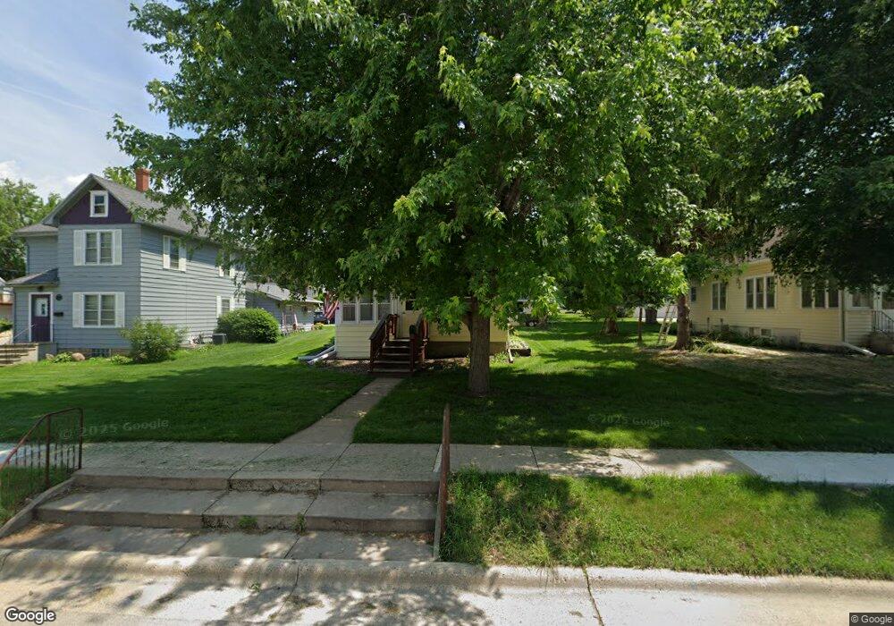 915 S Main St, Zumbrota, MN 55992 - photo 1