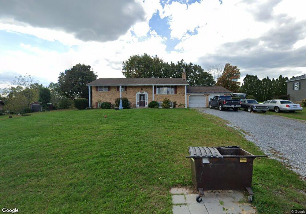 713 Campbell Dr, Newport, PA 17074 - photo 1