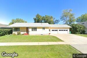 325 2nd Ave, Garrison, ND 58540