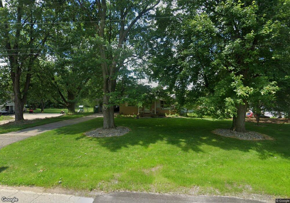 425 N Hintz Rd, Owosso, MI 48867 - photo 1