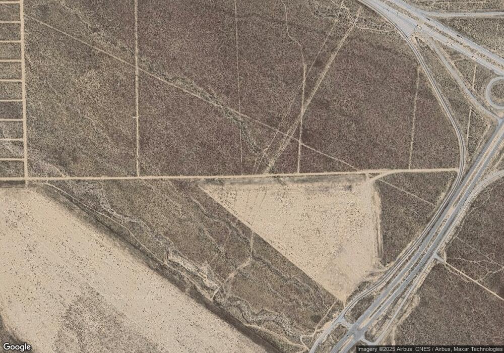 302 Sequoia Blvd, Mojave, CA 93501 - photo 1