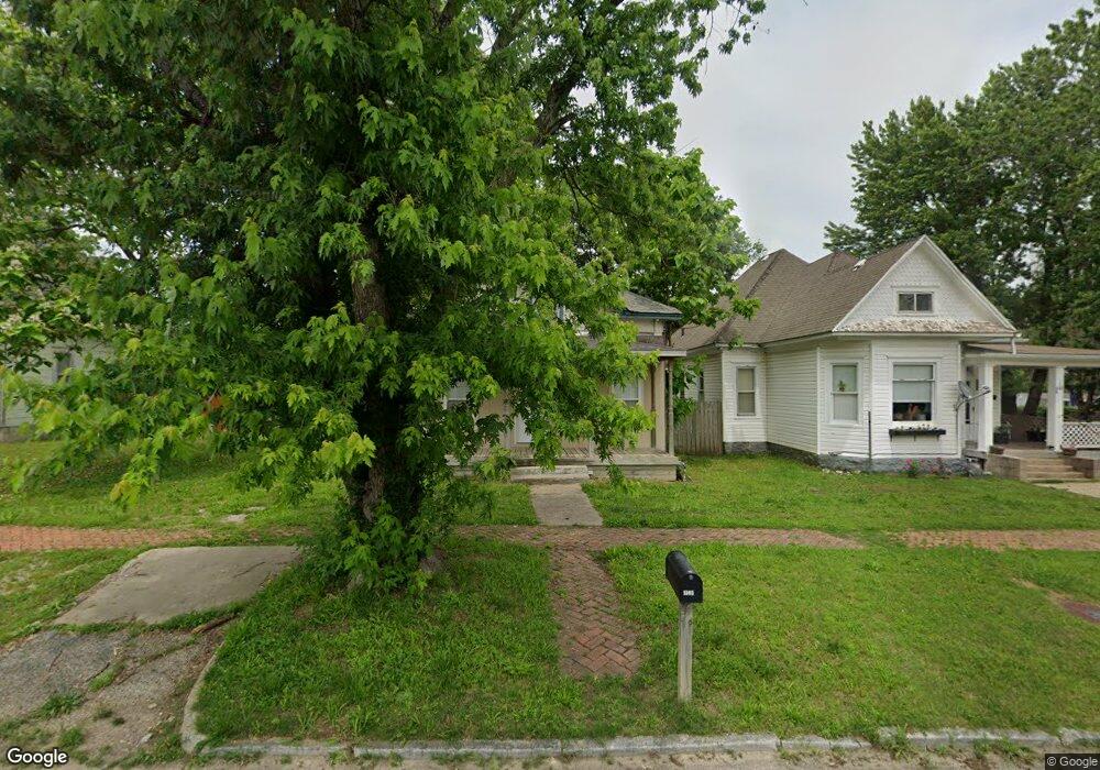 1805 Chess Ave, Parsons, KS 67357 - photo 1