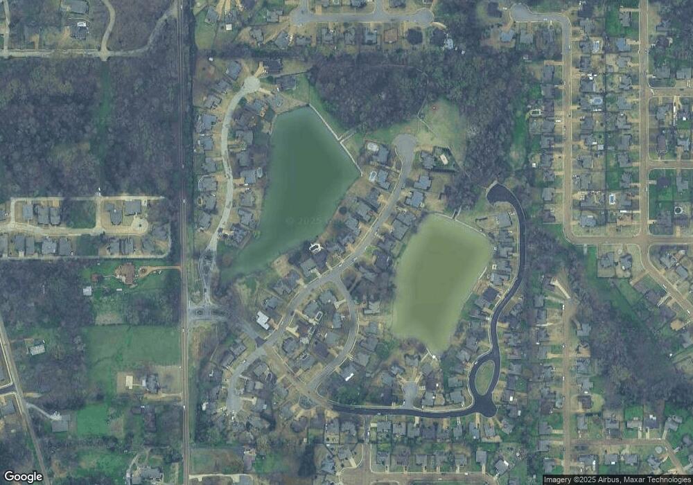 1169 S Lake Dr, Hernando, MS 38632 - photo 1