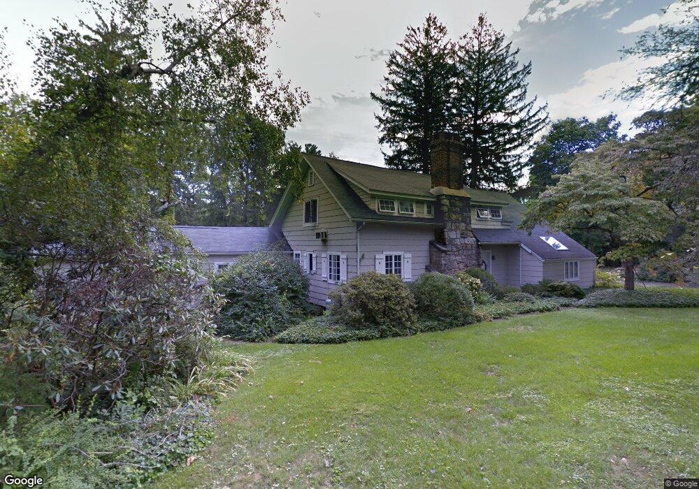 10 Cloverly Cir, Norwalk, CT 06855 - photo 1