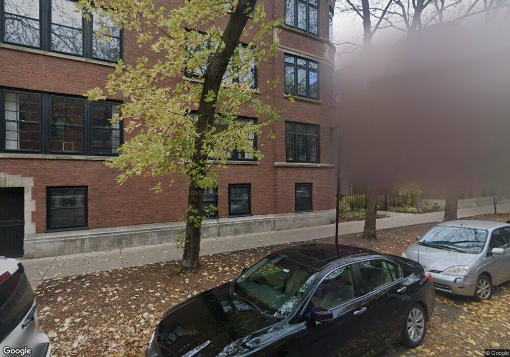 2910 N Pine Grove Ave unit 2910, Chicago, IL 60657 - photo 1