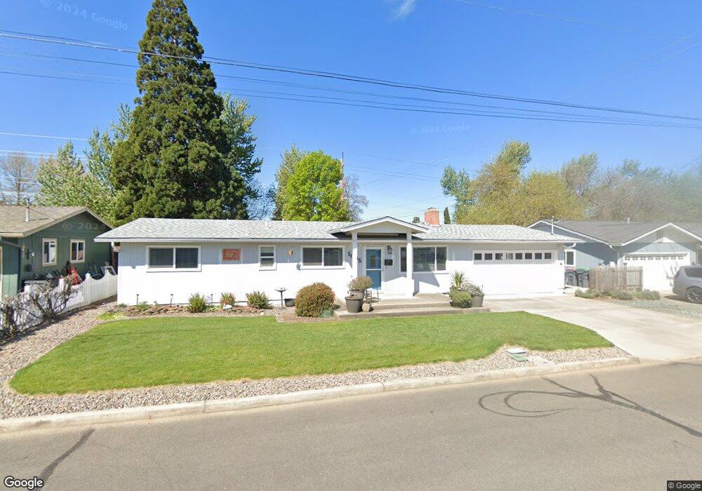 1005 Comet Ave, Central Point, OR 97502 - photo 1