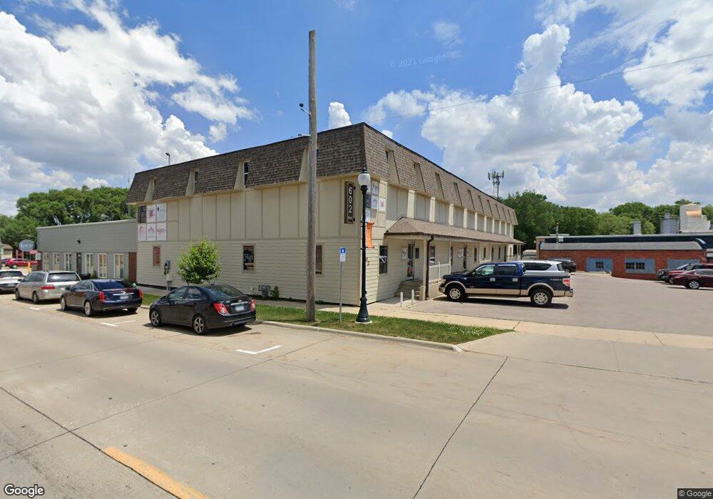 602 State St unit B1, Cedar Falls, IA 50613 - photo 1