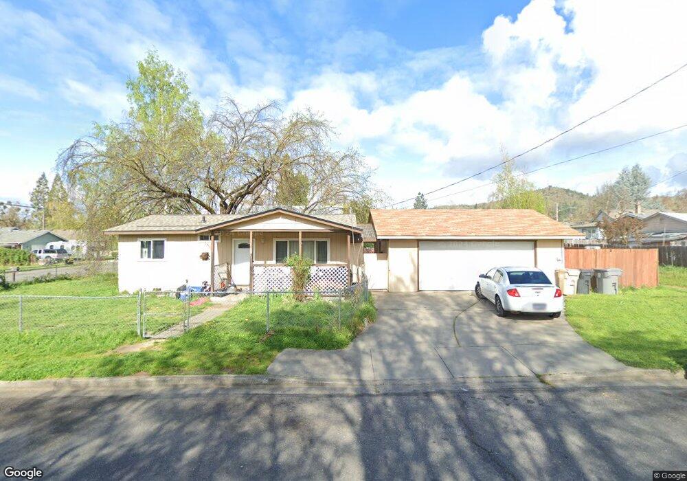 144 SW Fry St, Grants Pass, OR 97526 - photo 1