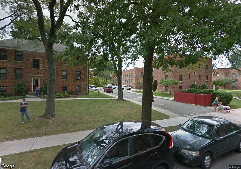 336 Richbell Rd unit B2, Mamaroneck, NY 10543 - photo 1