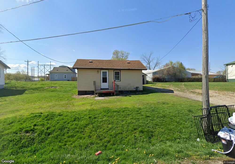 711 N 5th Ave W, Newton, IA 50208 - photo 1
