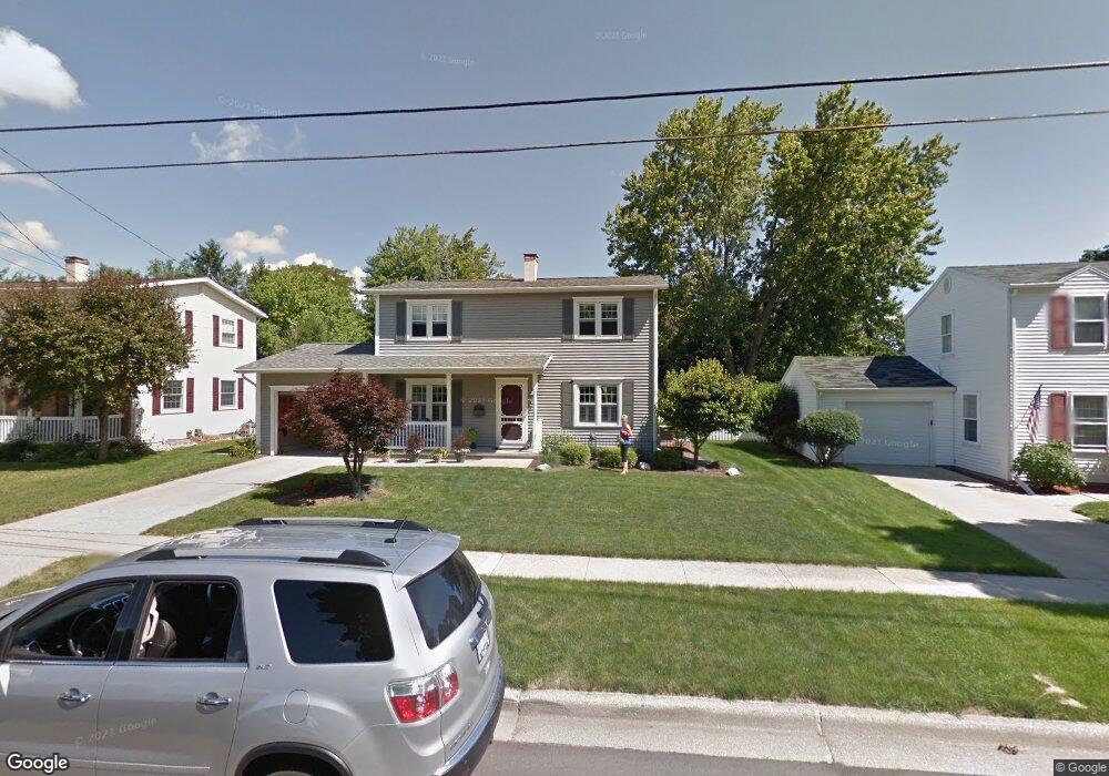 1070 Scottdale Dr, Adrian, MI 49221 - photo 1