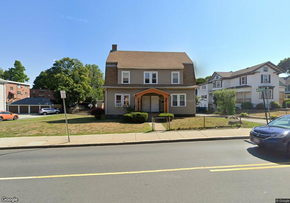 83 Lexington St, Waltham, MA 02452 - photo 1